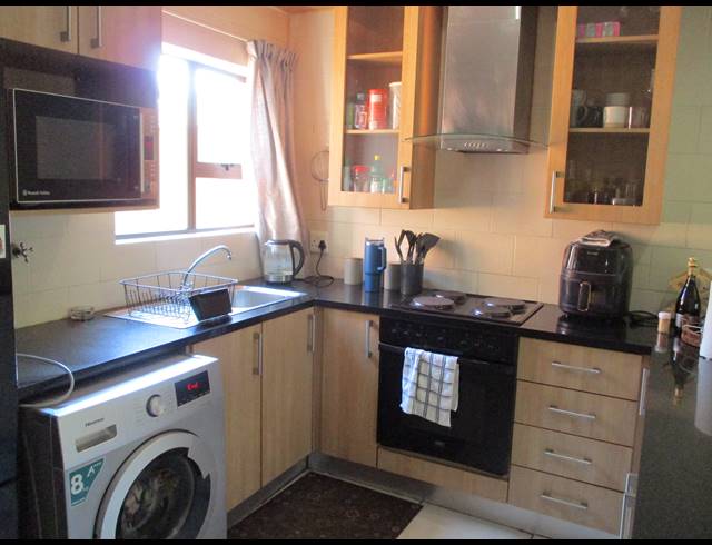 2 BEDROOM APARTMENT FOR SALE IN WILRO PARK